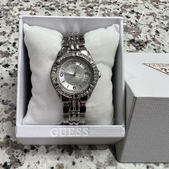 Guess Silver Watch - Picture 7 of 12